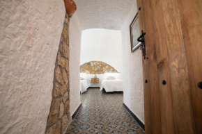 Cuevas Cortijo Gachas, Guadix